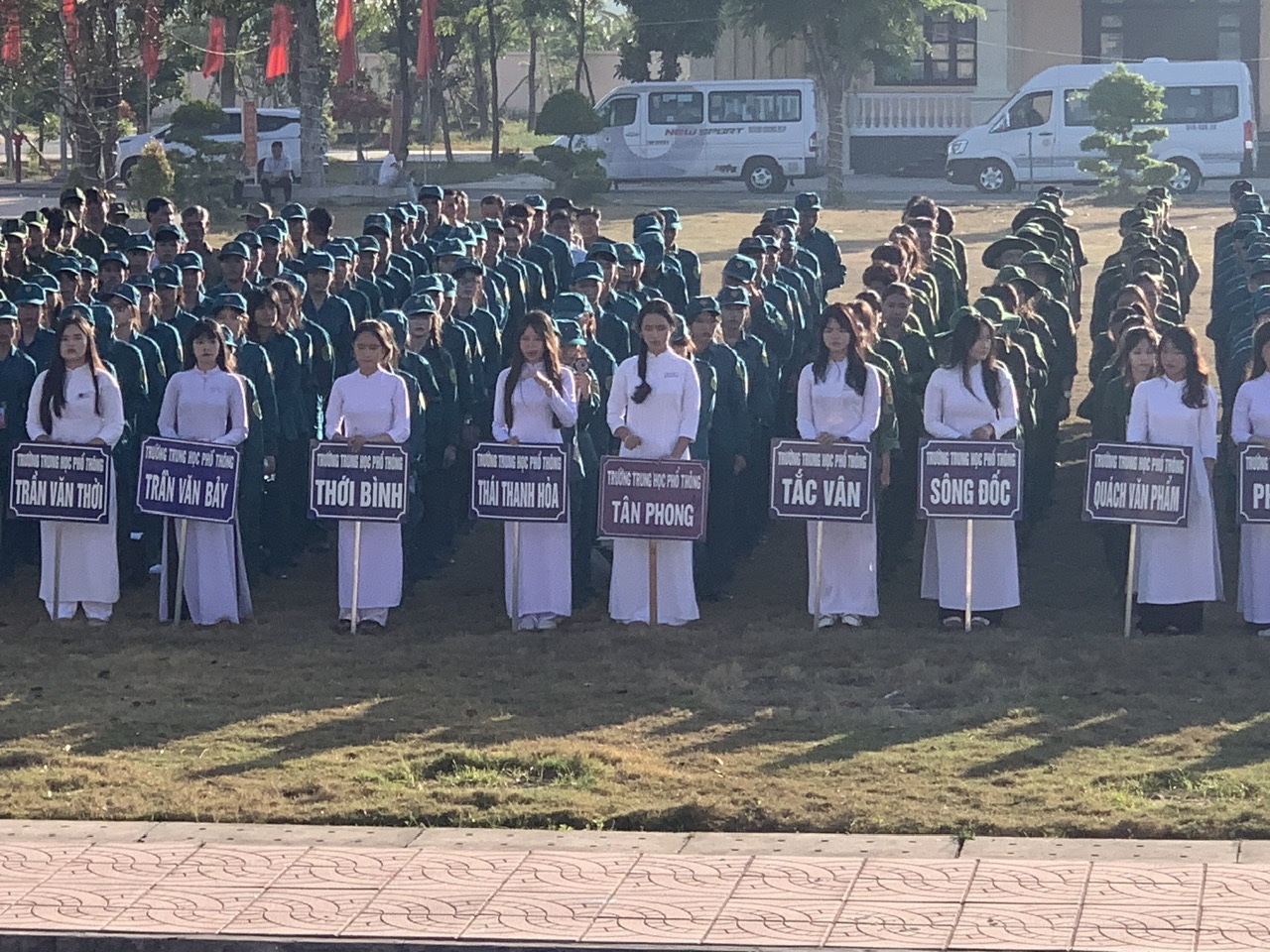 Đoàn học sinh nhà trường tham dự Lễ khai mạc Hội thao Quốc phòng – An ninh học sinh THPT tỉnh Cà Mau lần thứ I, 05/04/2026